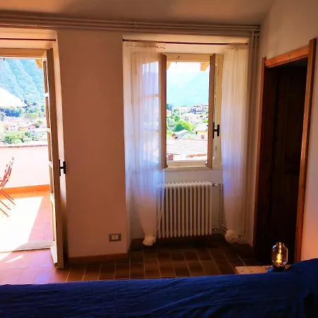 Stunning Como Lake View アパート